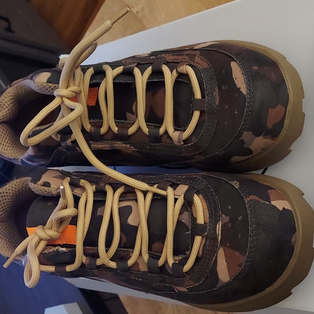 Steven Madden sneakers